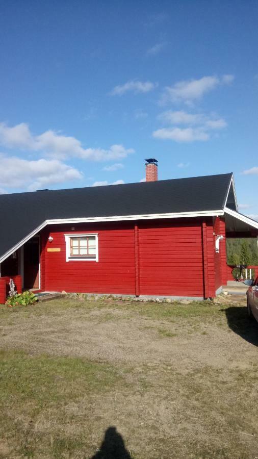 Metsorinne Kotila Buitenkant foto